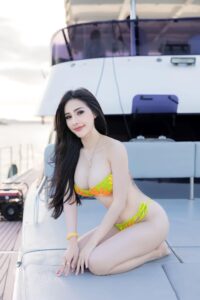 สาว กัสจัง แม็กซิม 8