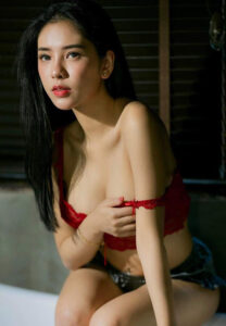 มิ้ว นมสด