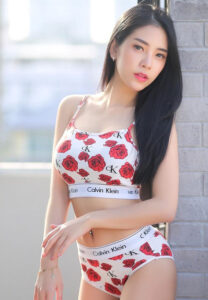 มิ้ว นมสด