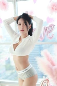 มิ้ว นมสด