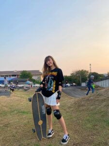 อุ๋มอิ๋ม theska 