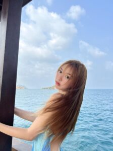 อุ๋มอิ๋ม theska 