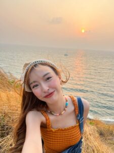 อุ๋มอิ๋ม theska 