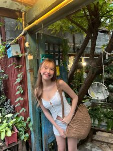 อุ๋มอิ๋ม theska 