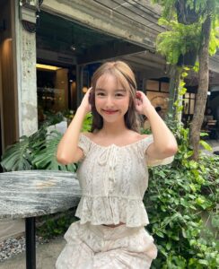 อุ๋มอิ๋ม theska 