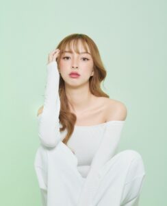 อุ๋มอิ๋ม theska 