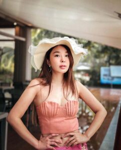 หญิงแย้