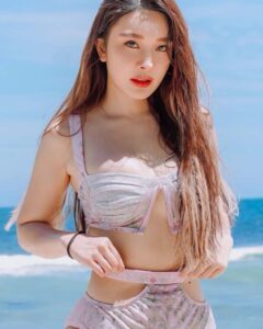 หญิงแย้